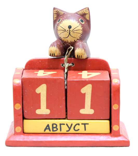 Календарь с висячим на веревочке котом, собачкой, лягушкой, коровой цвета в ассортименте (к-354)