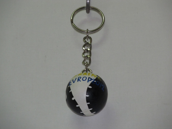 Брелок футбольный Украина УЕФА 2012 (б-26)